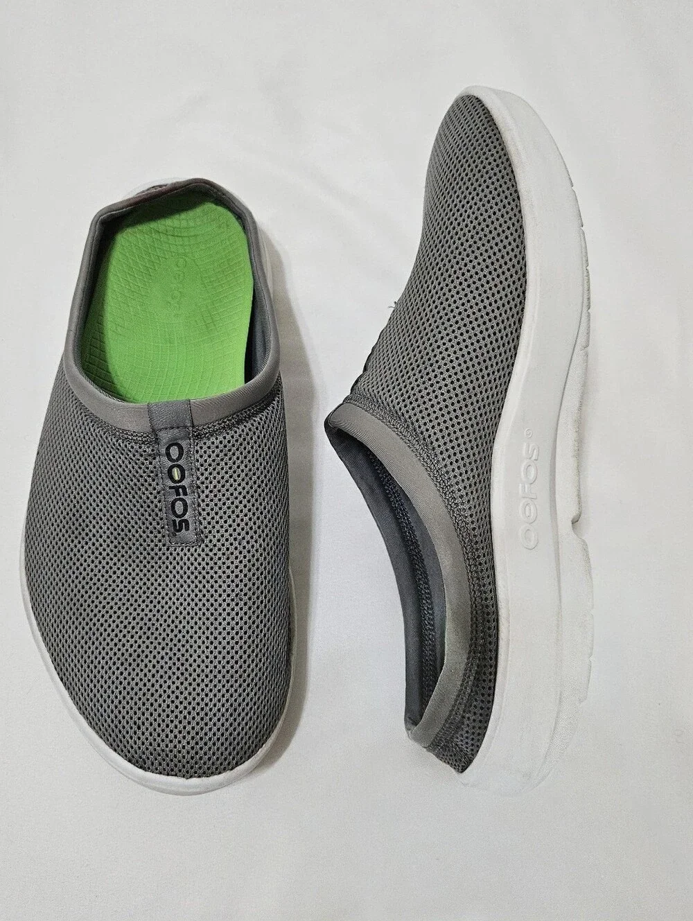 OOFOS OOcoozie Sport Mens Size 14 Mules Gray White Slip On Shoes Mesh Comfort